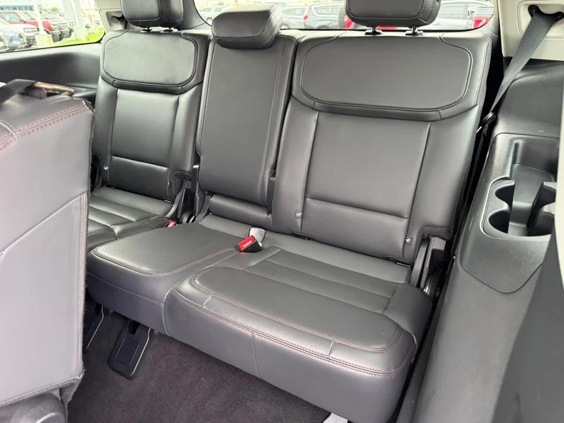 Used 2025 Oxford White Ford Active 4x4 image 9