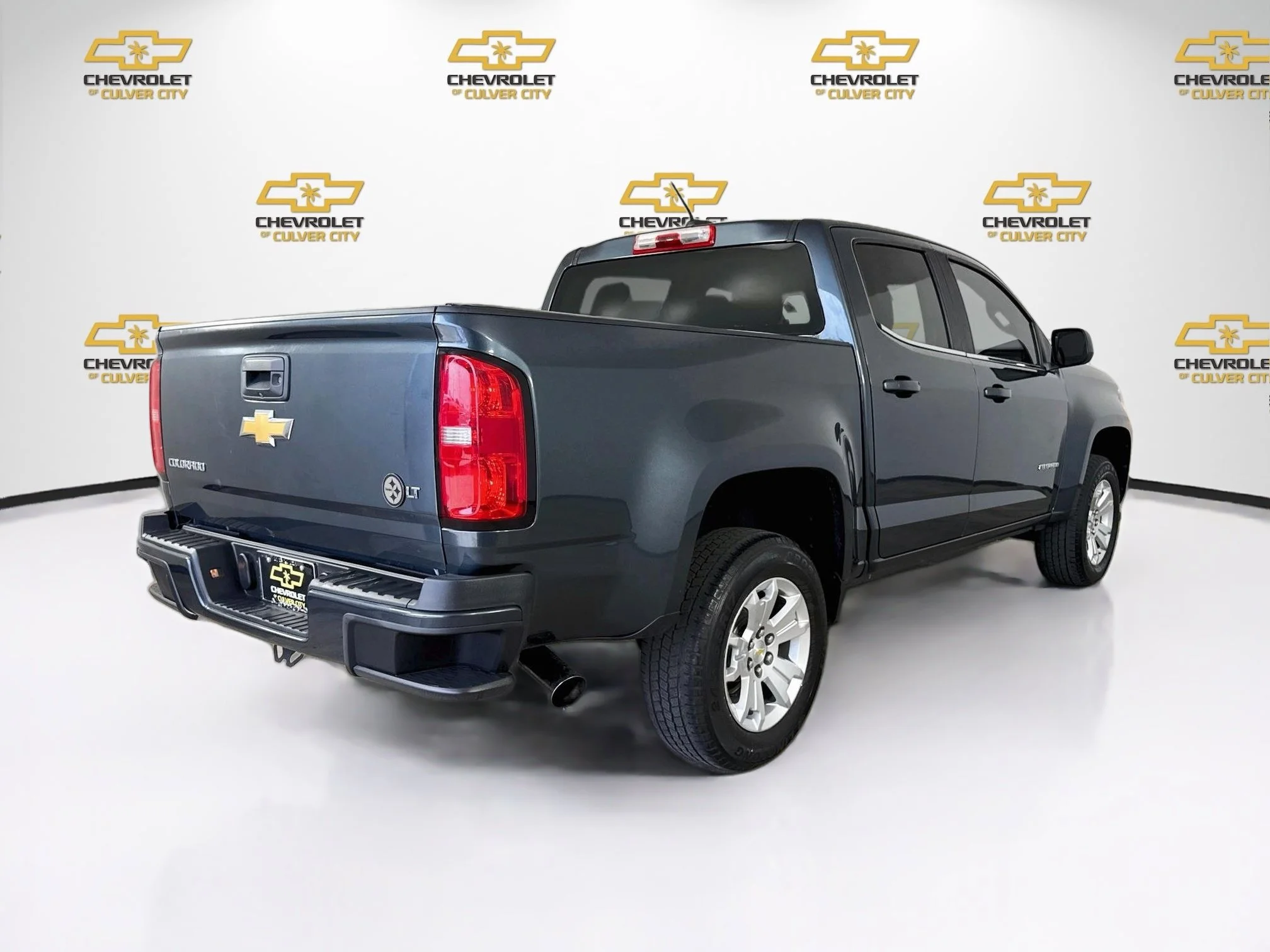 Used 2019 SHADOW GRAY METALLIC Chevrolet 2WD LT image 8