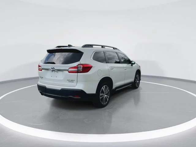 Used 2022 White Subaru Limited image 10