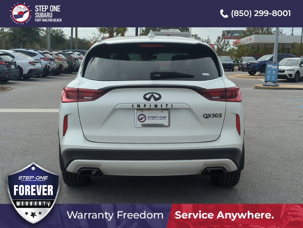 Used 2023 White INFINITI SPORT image 6