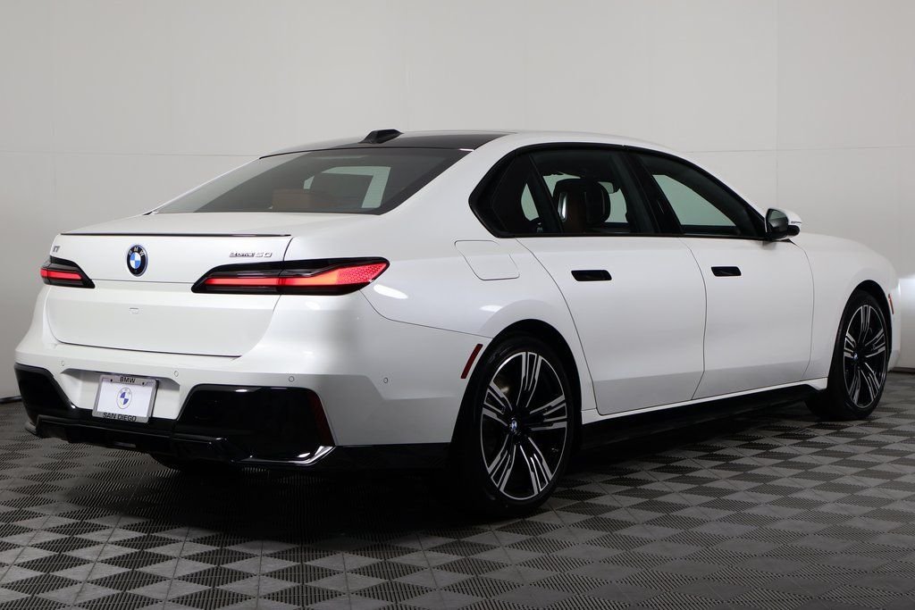 New 2026 Mineral White Metallic BMW eDrive50 image 2