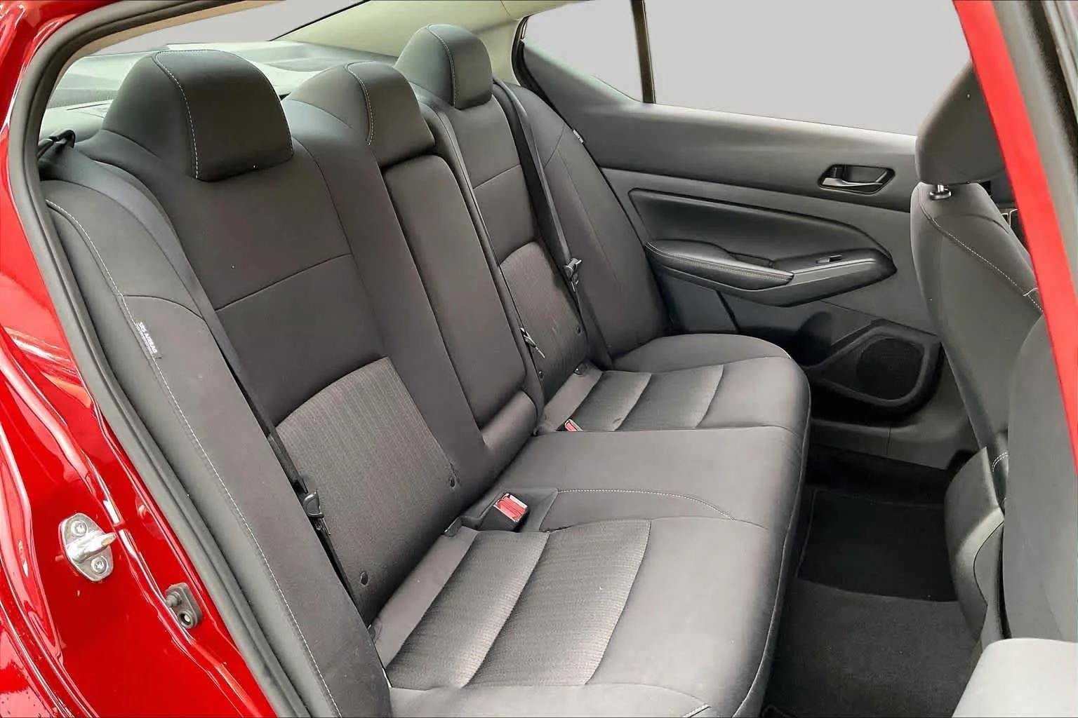 Used 2025 Scarlet Ember Nissan SV image 16