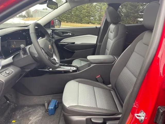2026 Chevrolet Trax LT - Photo 9