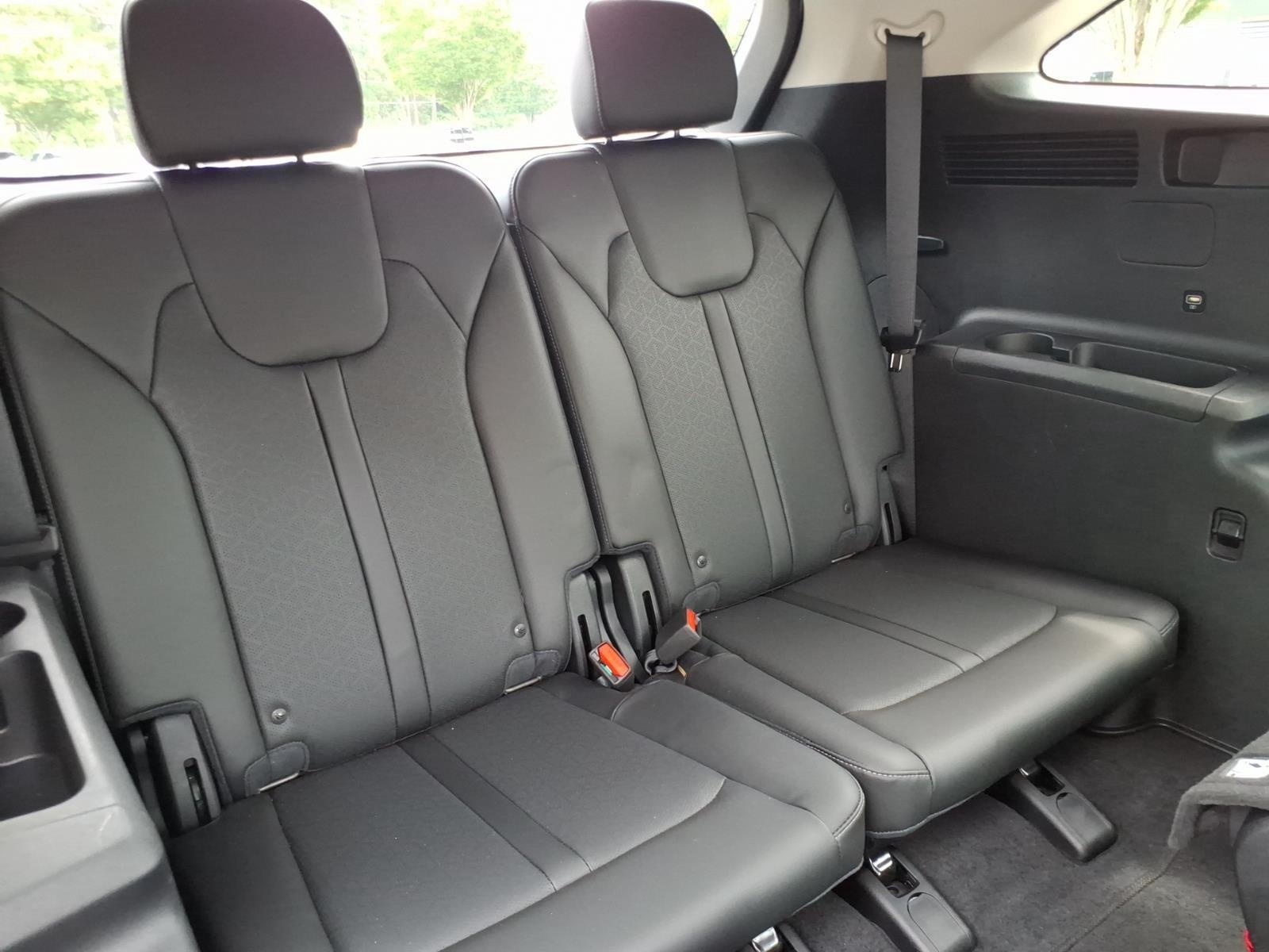 Used 2023 Glacial White Pearl Kia SX image 29