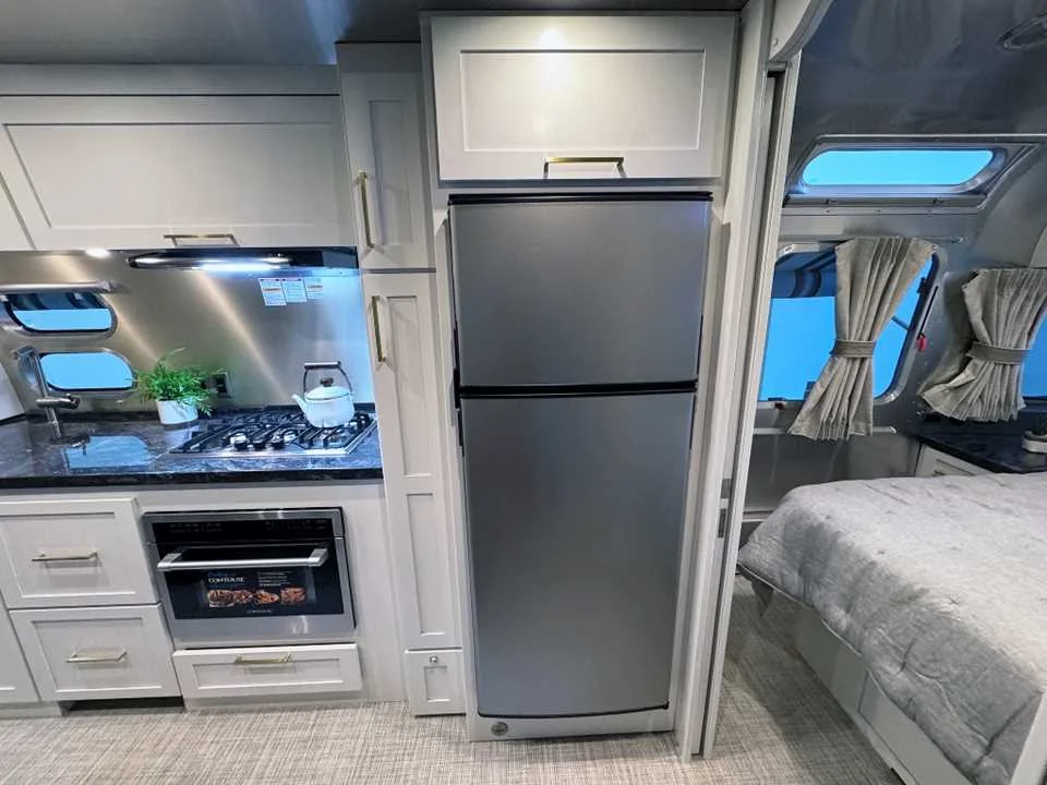 New 2026 SILVER AIRSTREAM  image 35