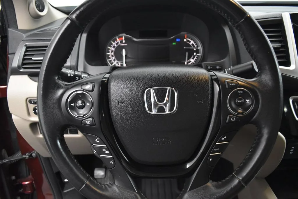 Used 2019 Red Honda RTL-E image 9