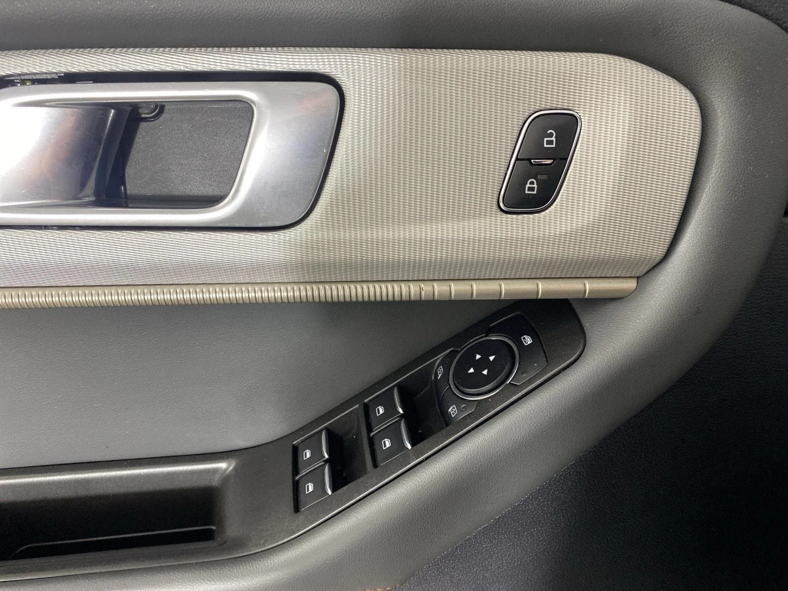Used 2025 Carbonized Gray Ford Active image 12