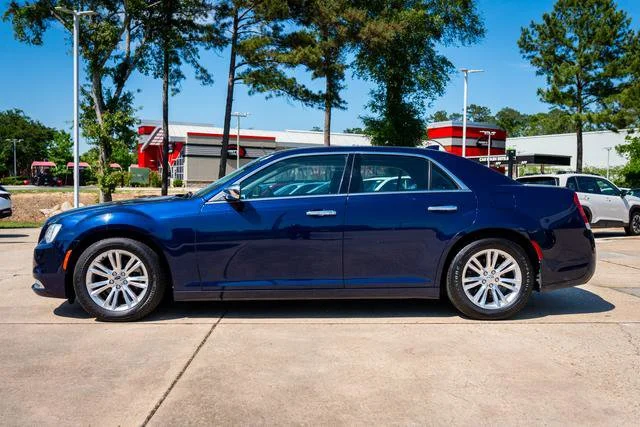 Used 2017 Jazz Blue Pearlcoat Chrysler 300C image 2