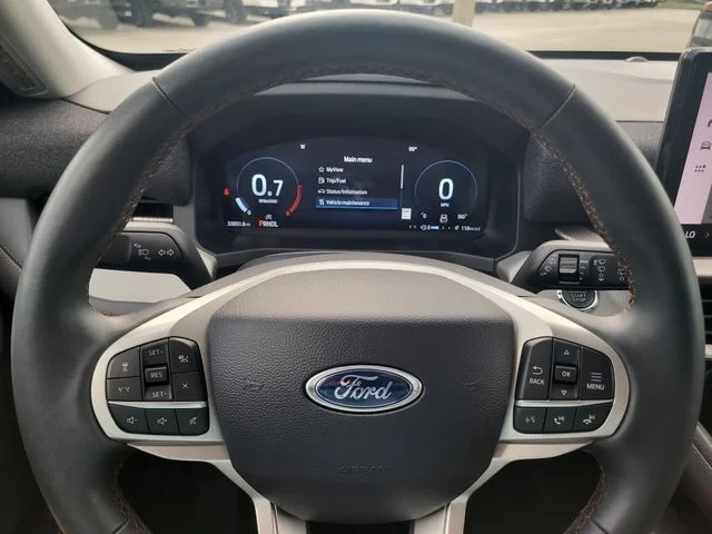 Used 2025 White Ford Active image 32