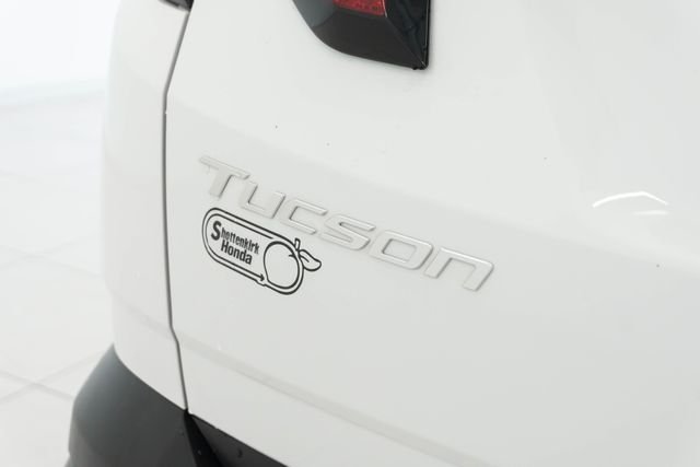 Used 2026 White Hyundai SEL image 33