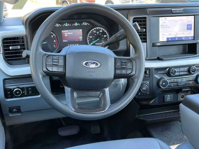 Used 2026 Oxford White Ford XL image 15