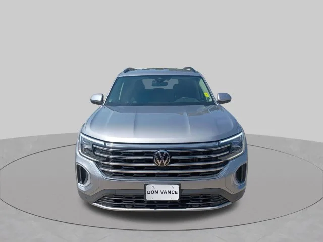 Used 2025 Gray Volkswagen 2.0T SE w/Technology image 8