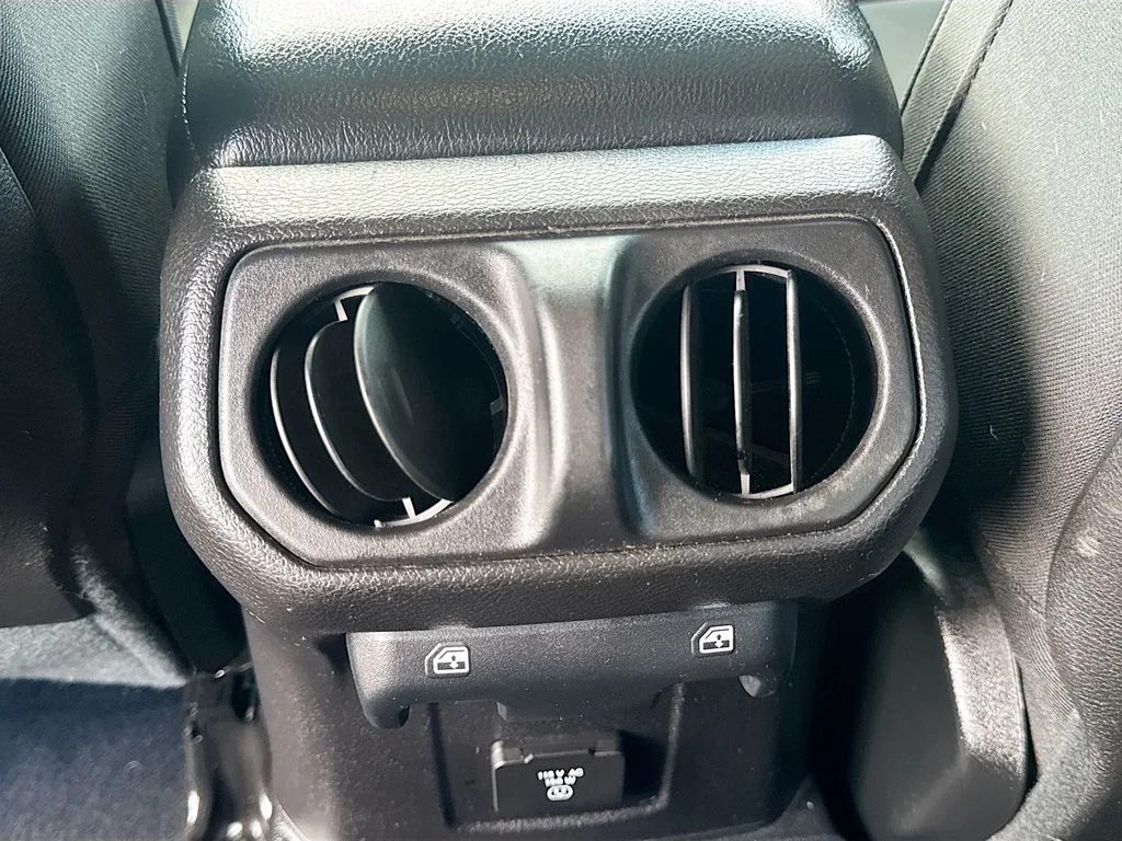 Used 2019 Gray Jeep Unlimited Rubicon image 30