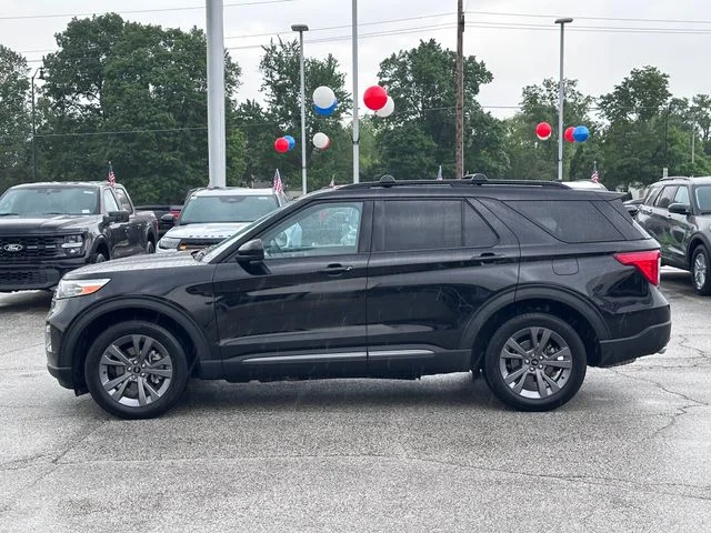Certified Used 2023 Black Ford XLT image 4