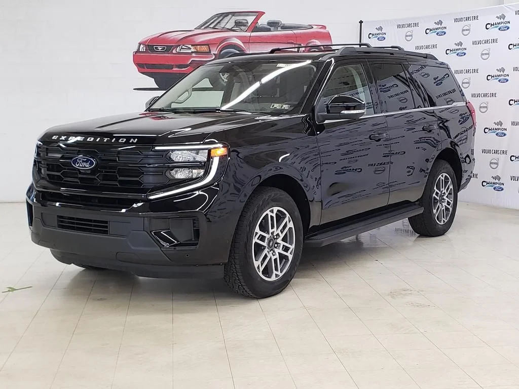 2025 Ford Expedition Active - Photo 3