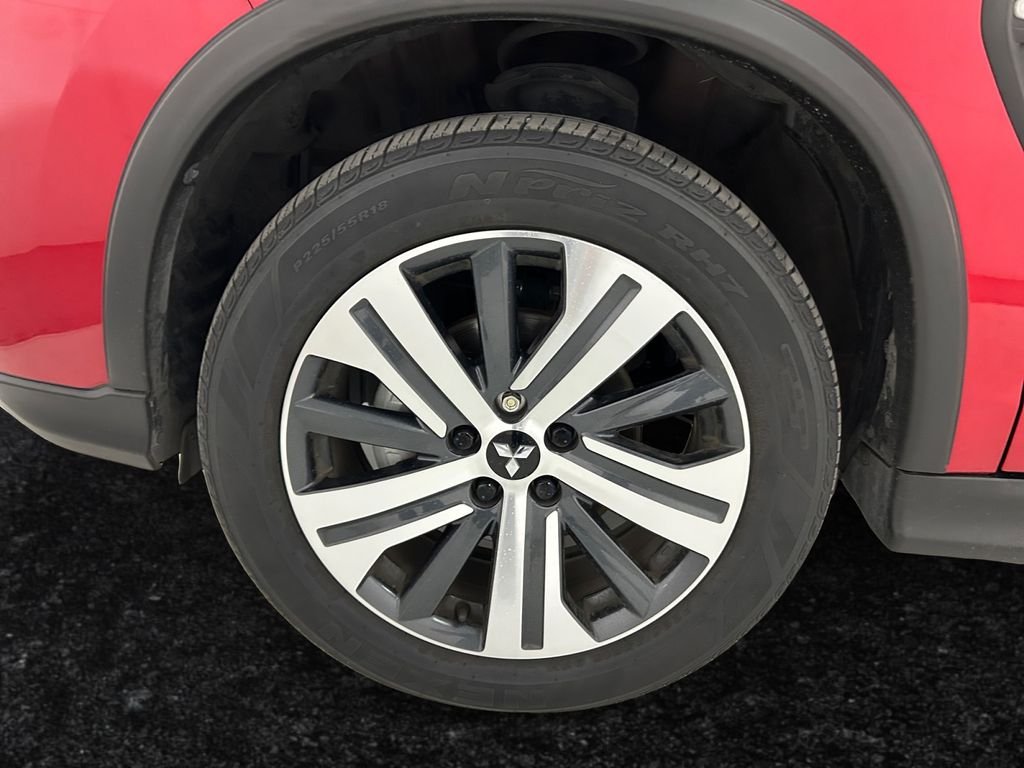 Used 2022 Red Mitsubishi 2.0 ES image 27