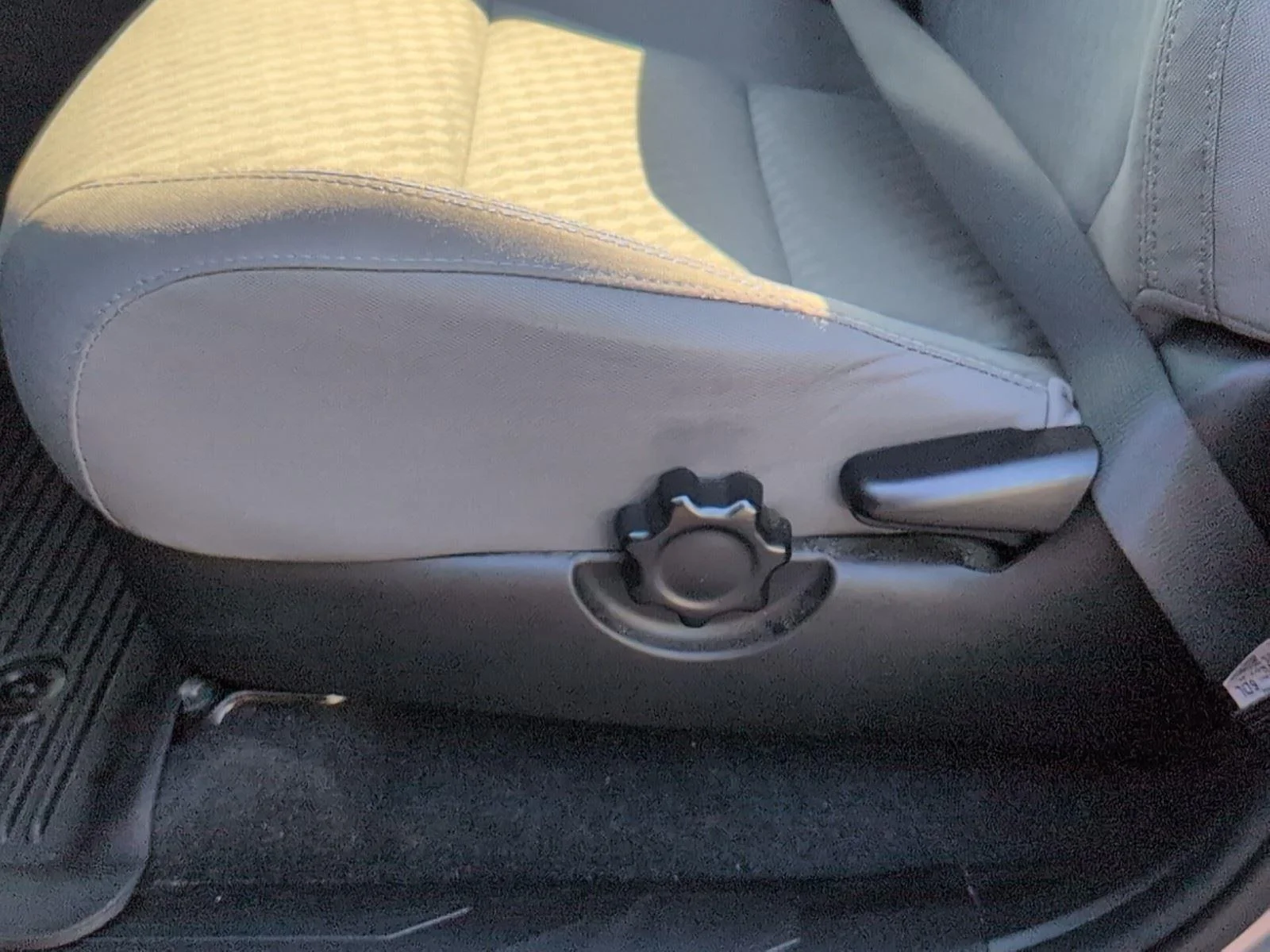 Used 2022 Celestial Silver Metallic Toyota SR image 18