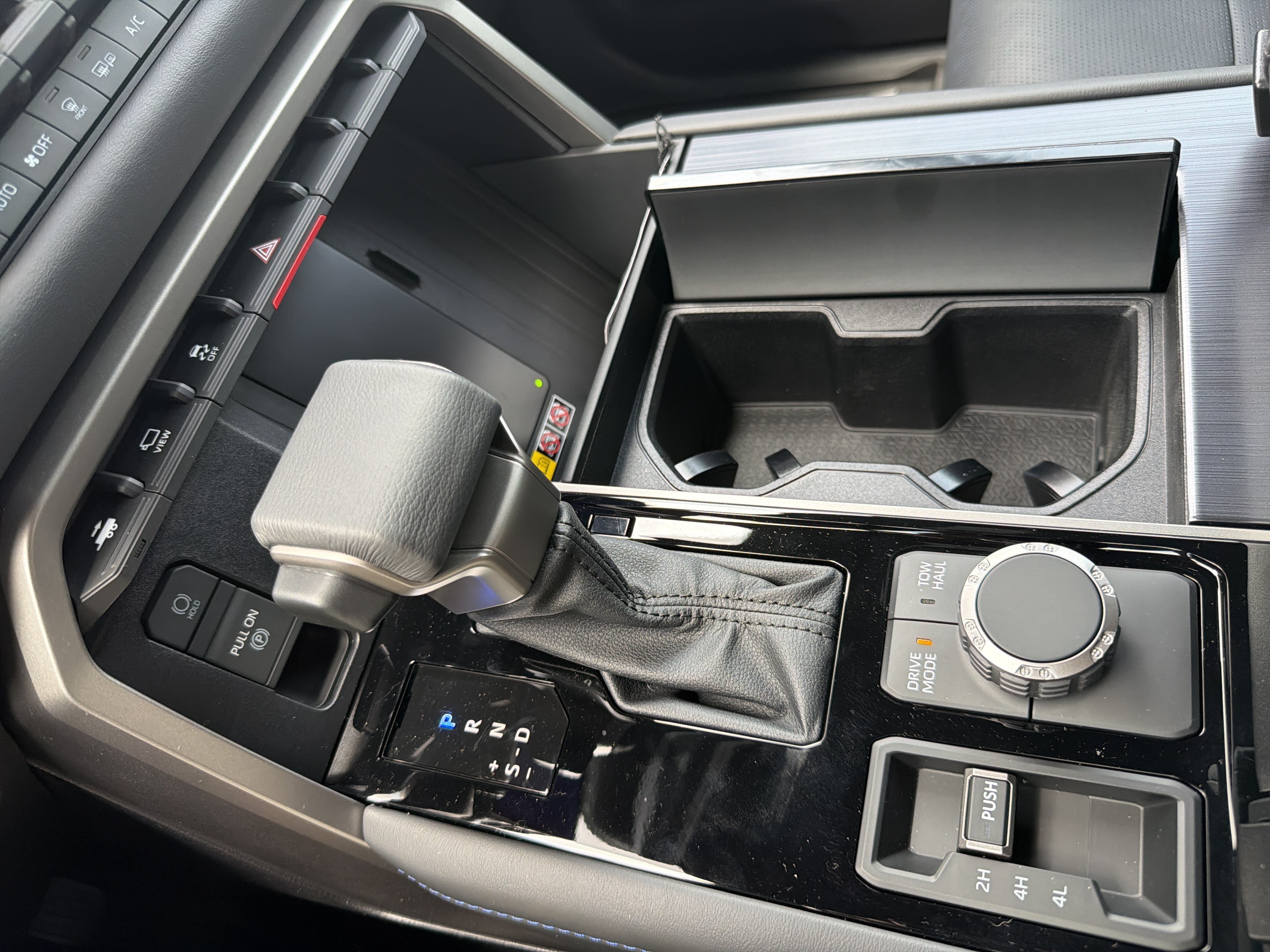 New 2026 Celestial Silver Metallic Toyota Platinum image 26