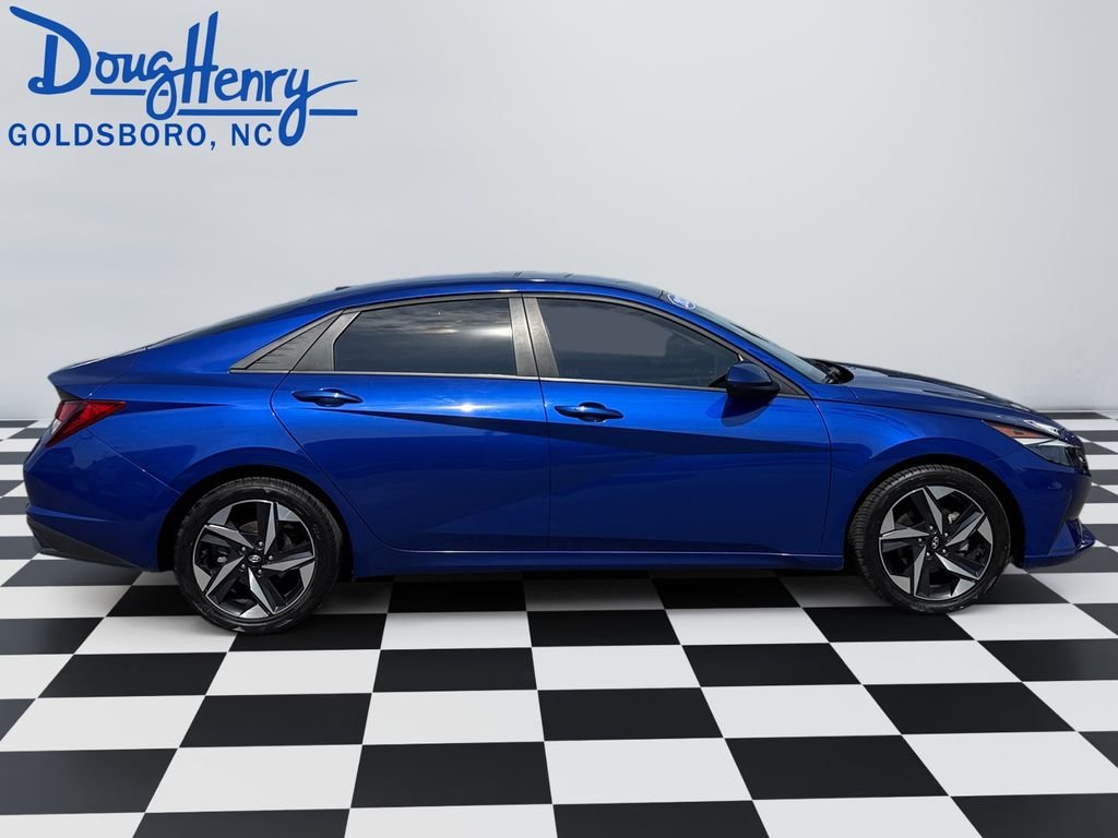 Used 2023 Blue Hyundai SEL image 6