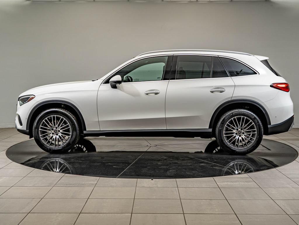 New 2027 Polar White Mercedes-Benz GLC 300 image 8