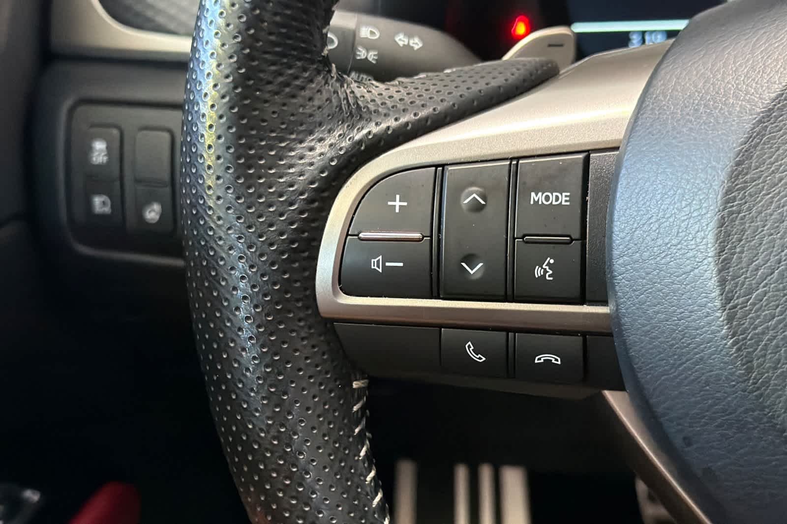 Used 2017 Ultra White Lexus  image 26