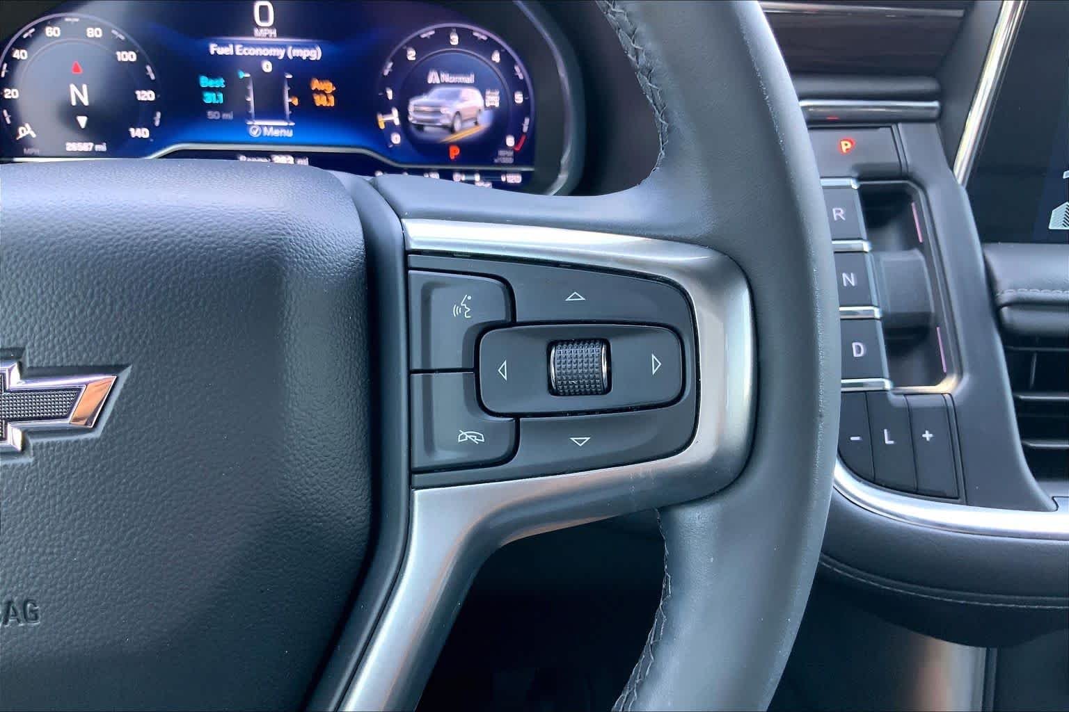Used 2024 Summit White Chevrolet Z71 image 24