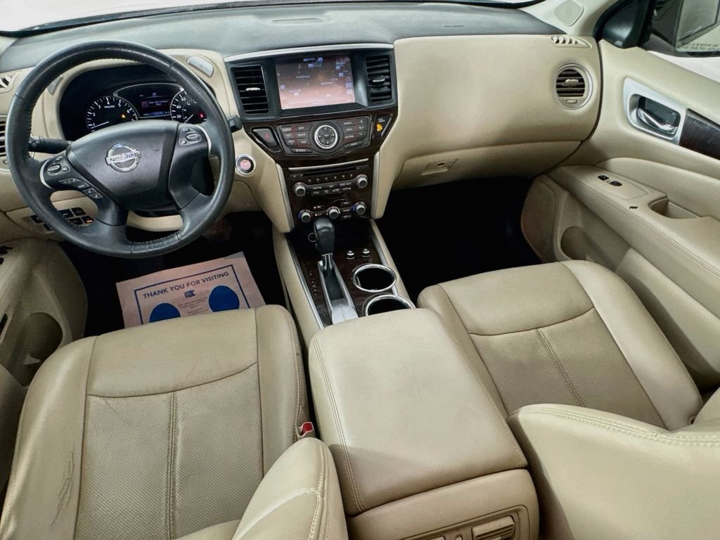 Used 2016 Pearl White Nissan Platinum image 29