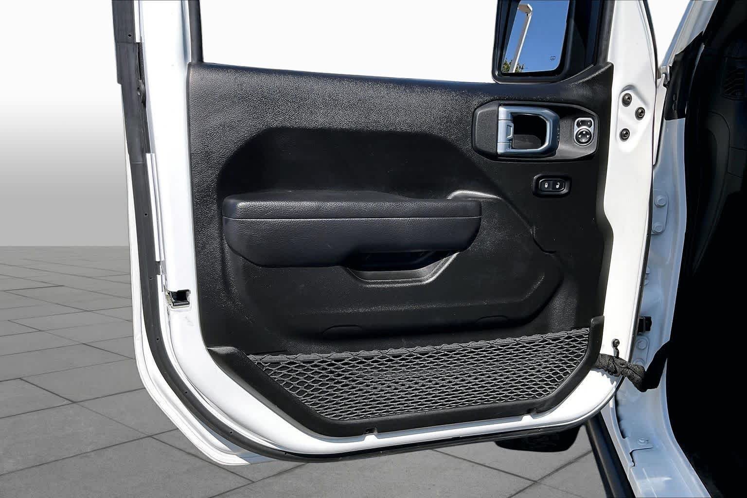 Used 2026 Bright White Clearcoat Jeep Rubicon image 20