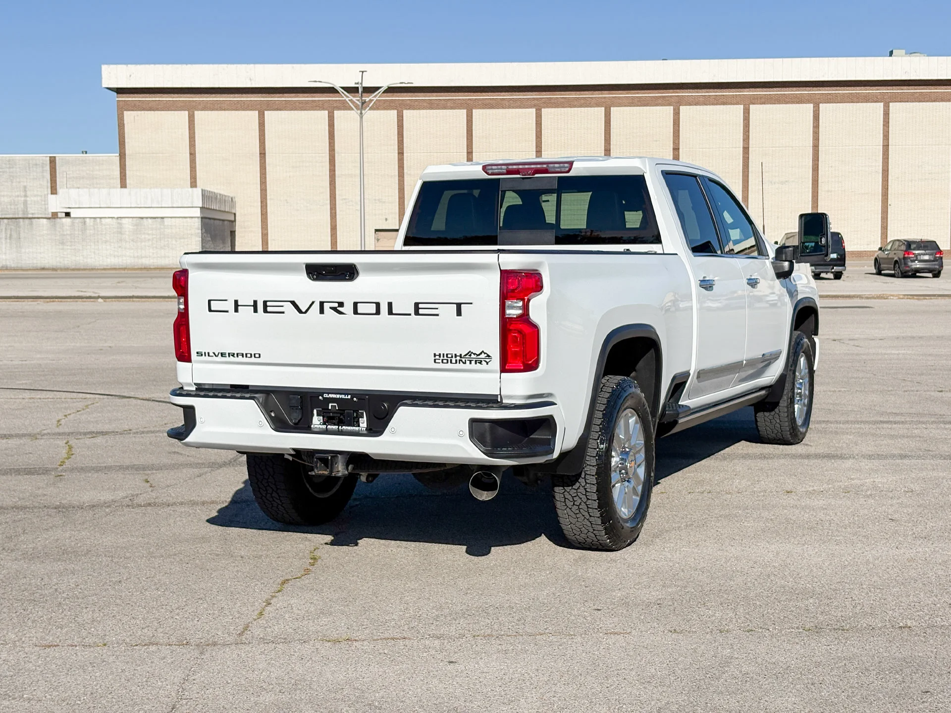 Used 2024 White Chevrolet High Country image 10