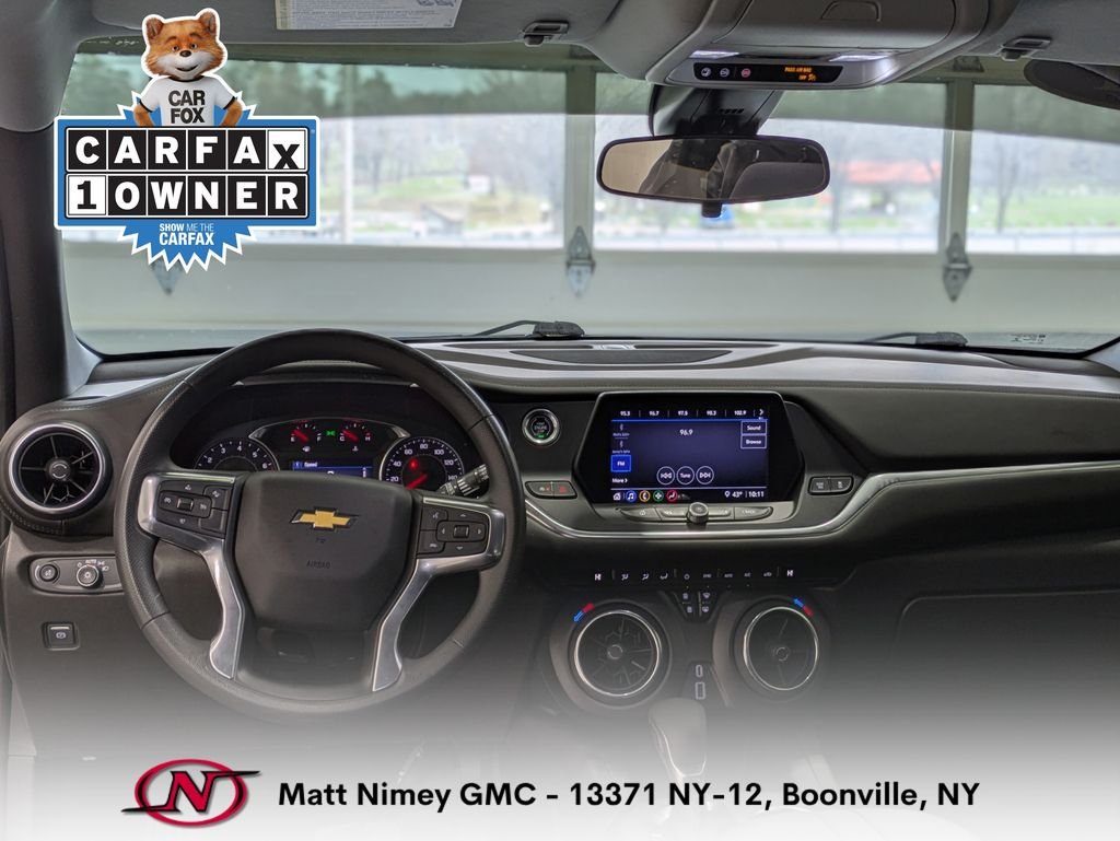 Used 2021 White Chevrolet LT image 4
