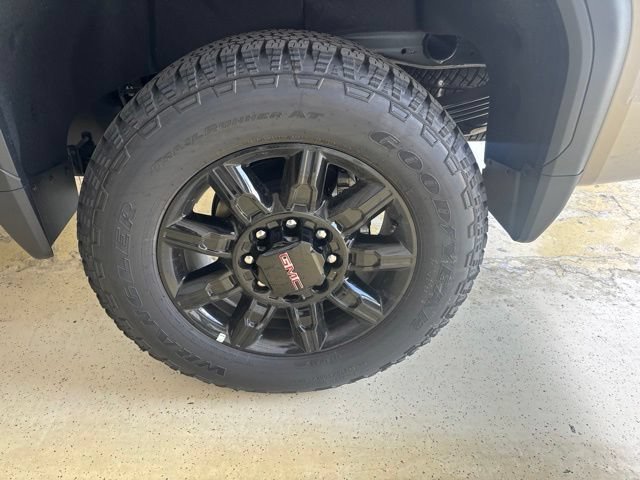 2026 GMC Sierra 2500HD AT4 - Photo 26