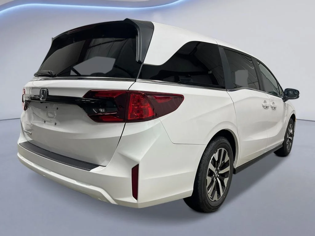 New 2026 Platinum White Pearl Honda EX image 5