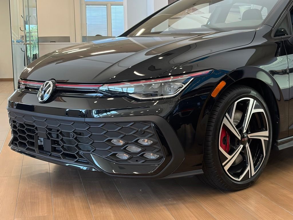 New 2026 Mythos Black Metallic Volkswagen 2.0T SE image 2