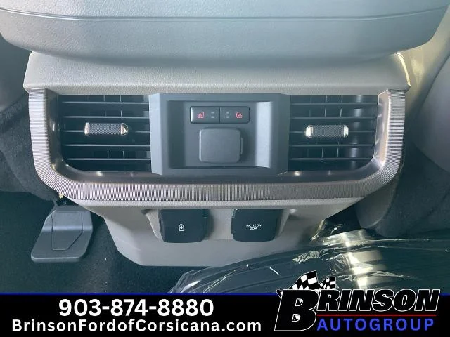 New 2026 Star White Metallic Tri-Coat Ford Platinum® image 32