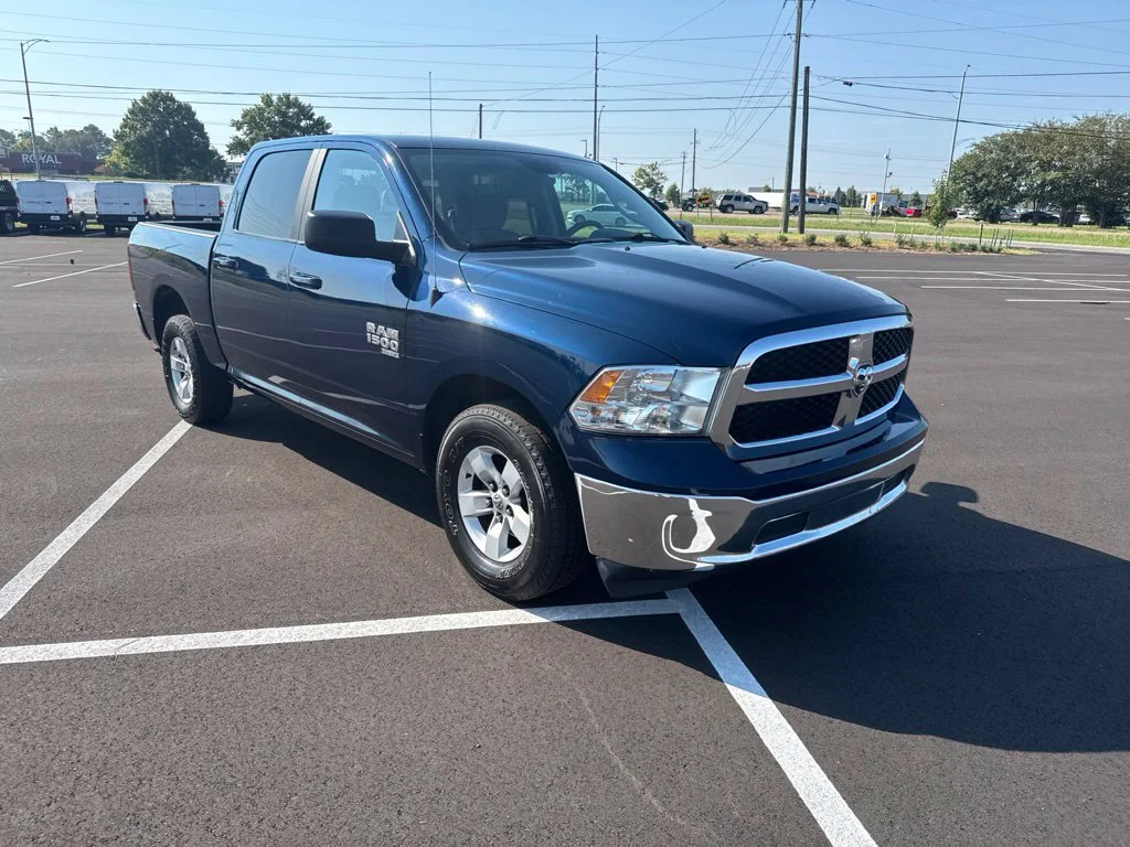 Used 2021 Blue Ram SLT image 17