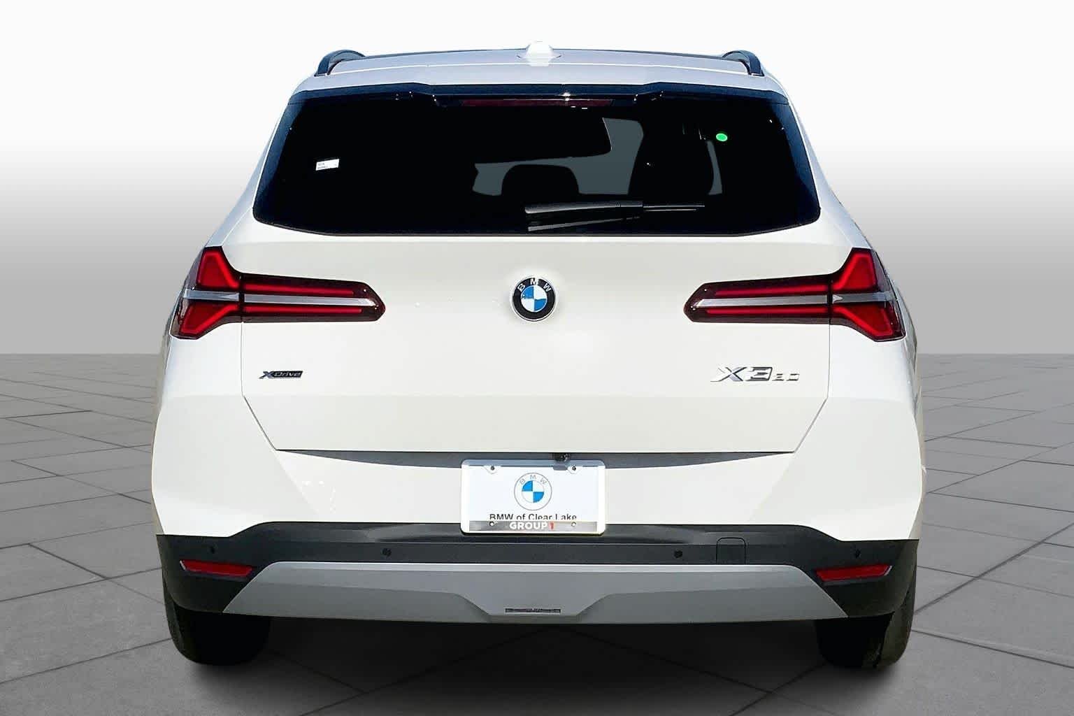 Used 2026 Alpine White BMW 30 xDrive image 4