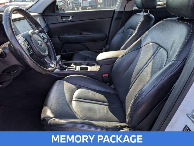 Used 2016 White Kia LX image 14