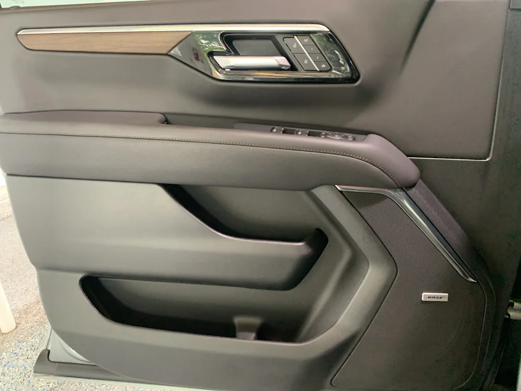 Used 2025 Sterling Gray Metallic Chevrolet High Country image 29