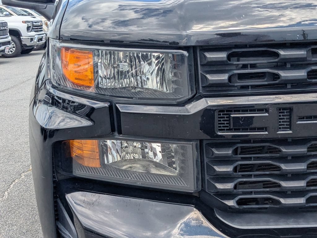 Used 2020 BLACK Chevrolet Custom image 12