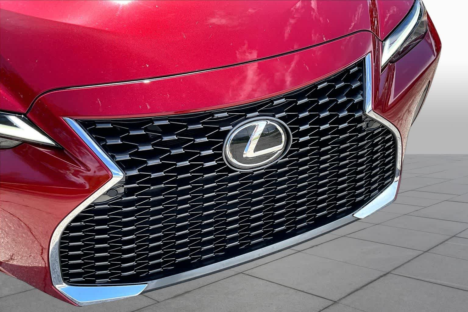 Used 2024 Matador Red Mica Lexus  image 30