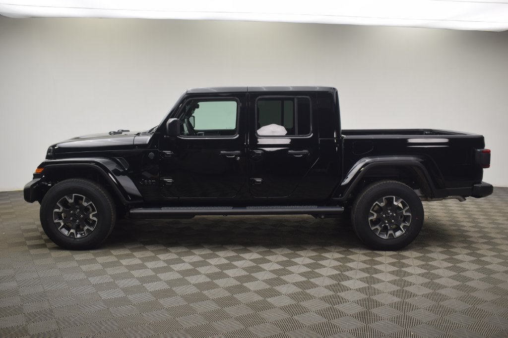 New 2026 Black Clear-Coat Exterior Paint Jeep Sahara image 13