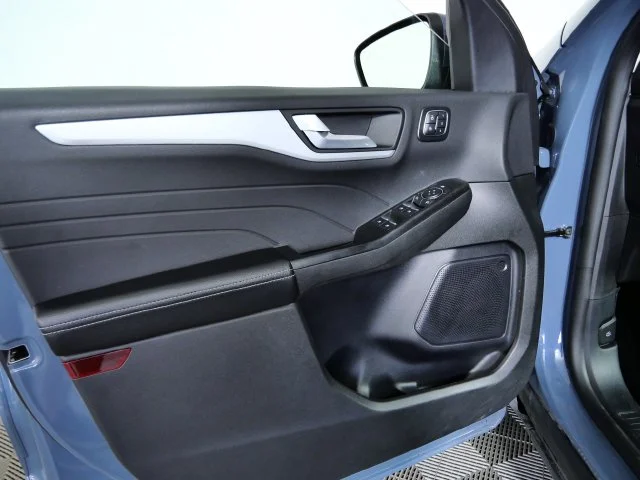 Used 2025 Blue Ford Platinum image 17