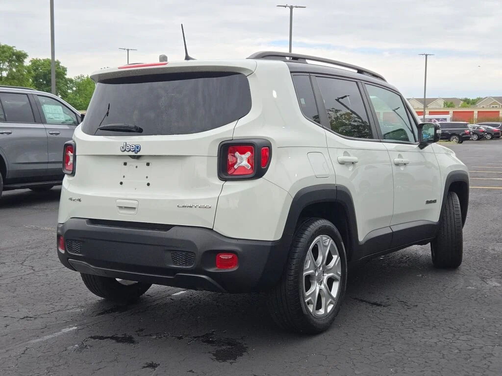 Used 2023 White Jeep Limited image 12