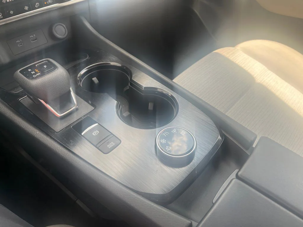 Used 2023 White Nissan SV image 19