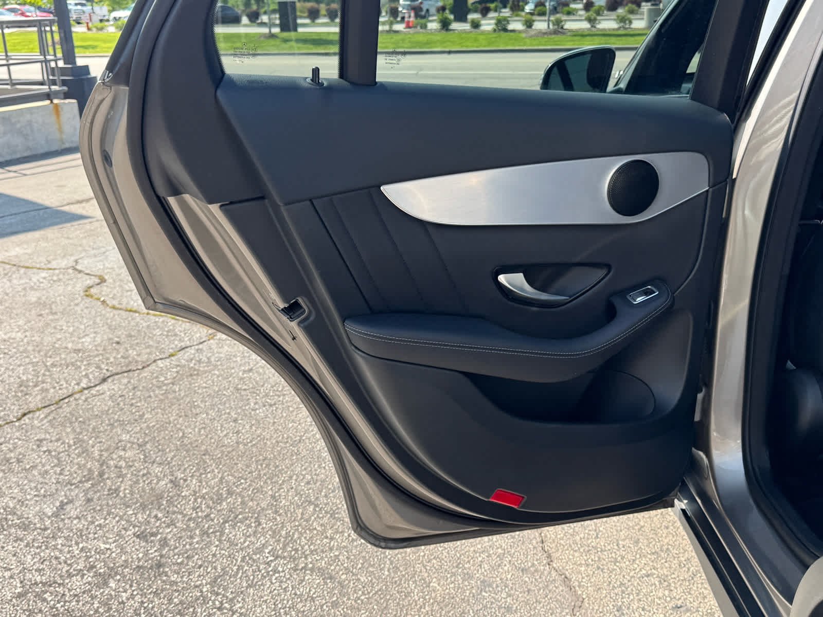 Used 2019 Mojave Silver Metallic Mercedes-Benz GLC 300 image 32