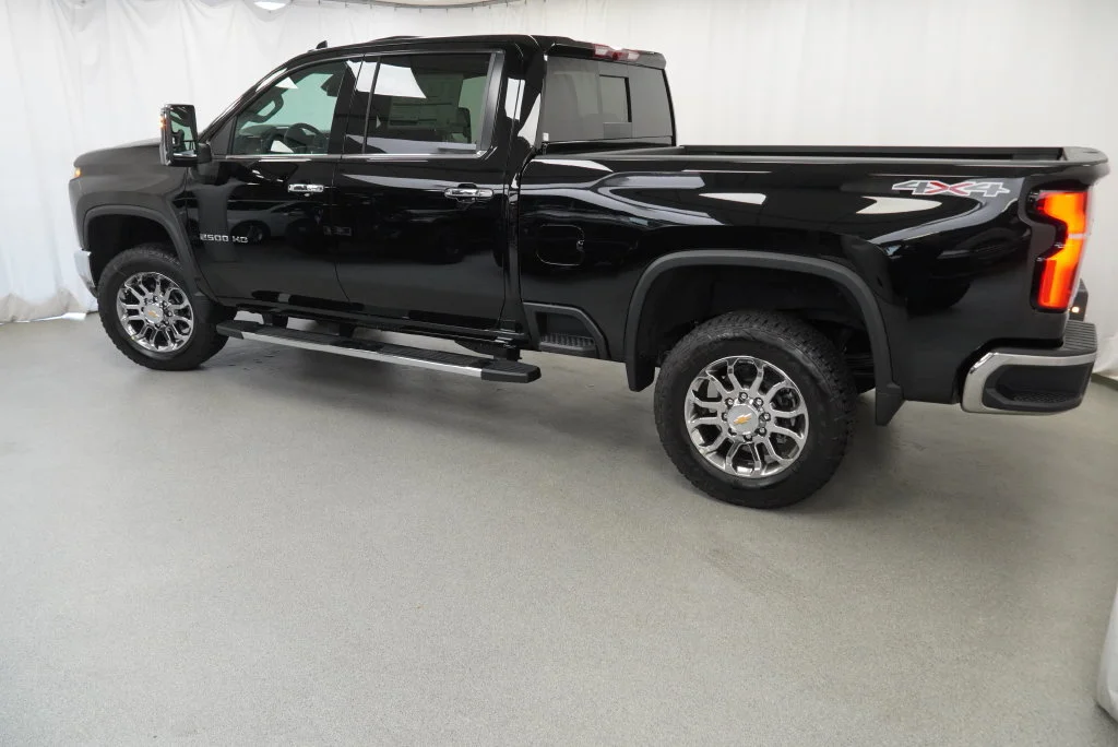 New 2026 Black Chevrolet LTZ image 38