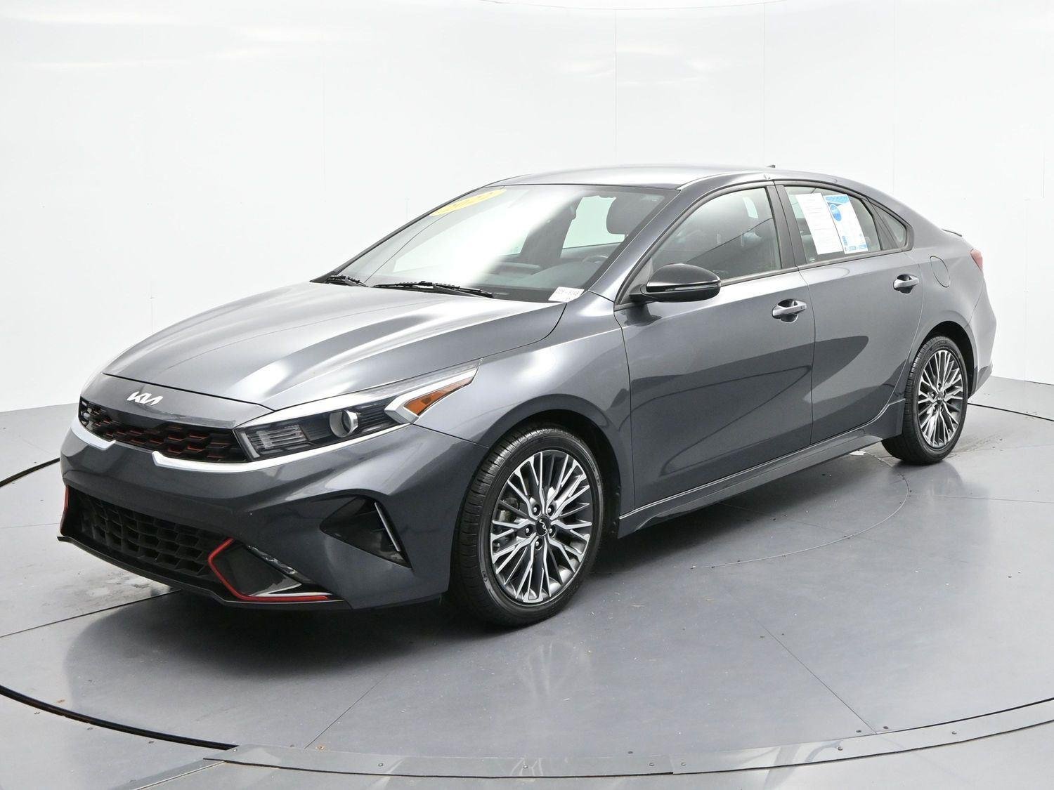 Used 2022 Gravity Gray Kia GT-Line image 3
