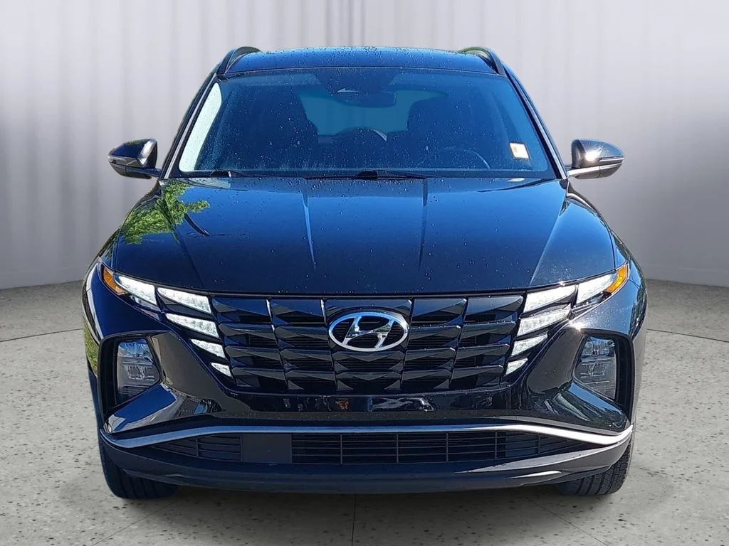 Used 2023 Black Hyundai SEL image 8