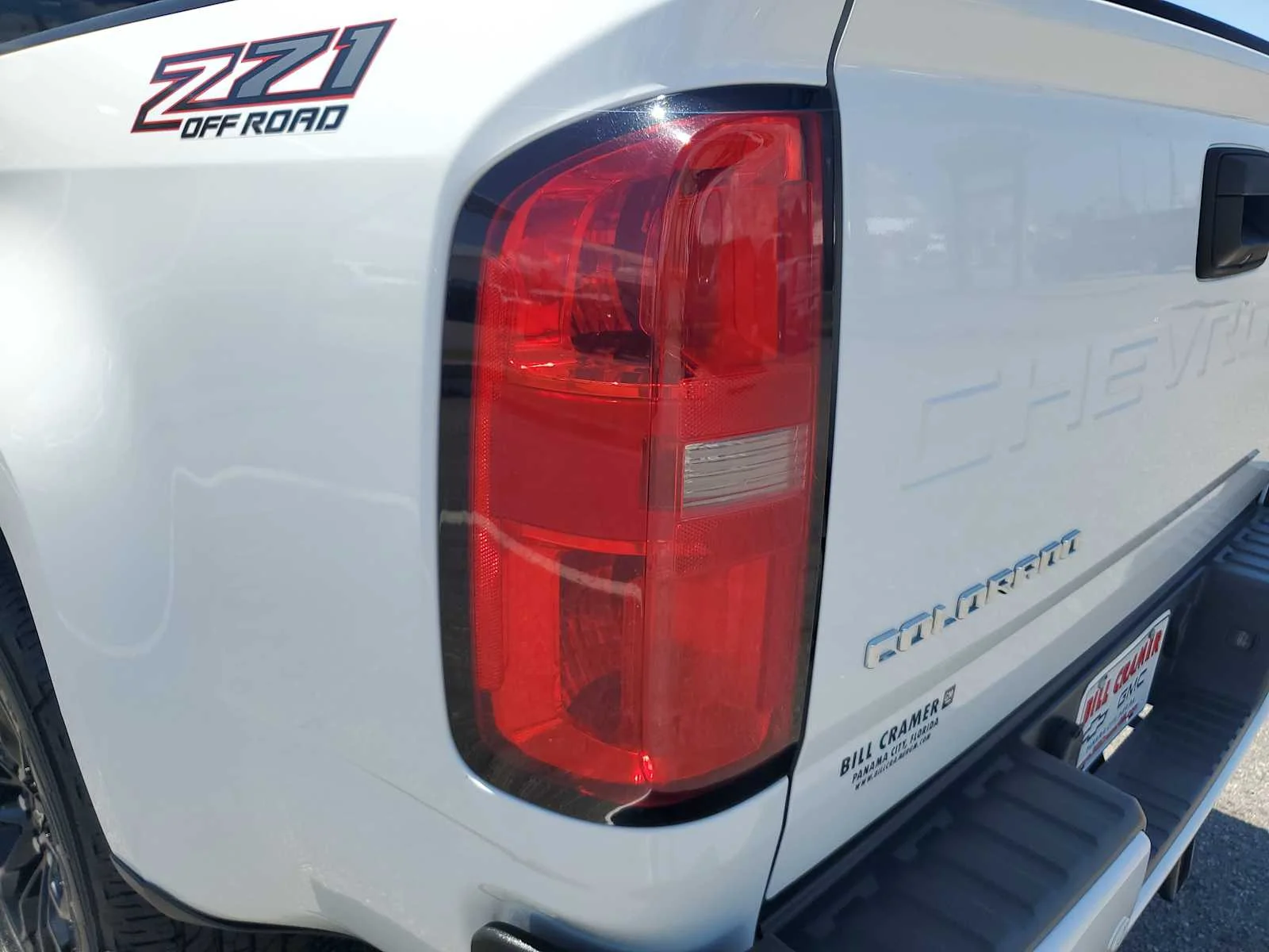Used 2021 SUMMIT WHITE Chevrolet 4WD Z71 image 4