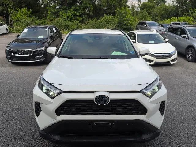 Used 2022 White Toyota XLE image 2